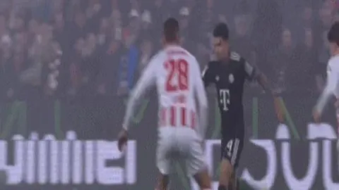 《复联5》抢先揭秘：独家预告《漫威争锋》联动盛宴，精彩瞬间即刻解锁！